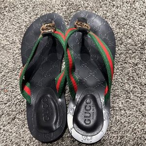 Gucci Black and Red-Green Sandals